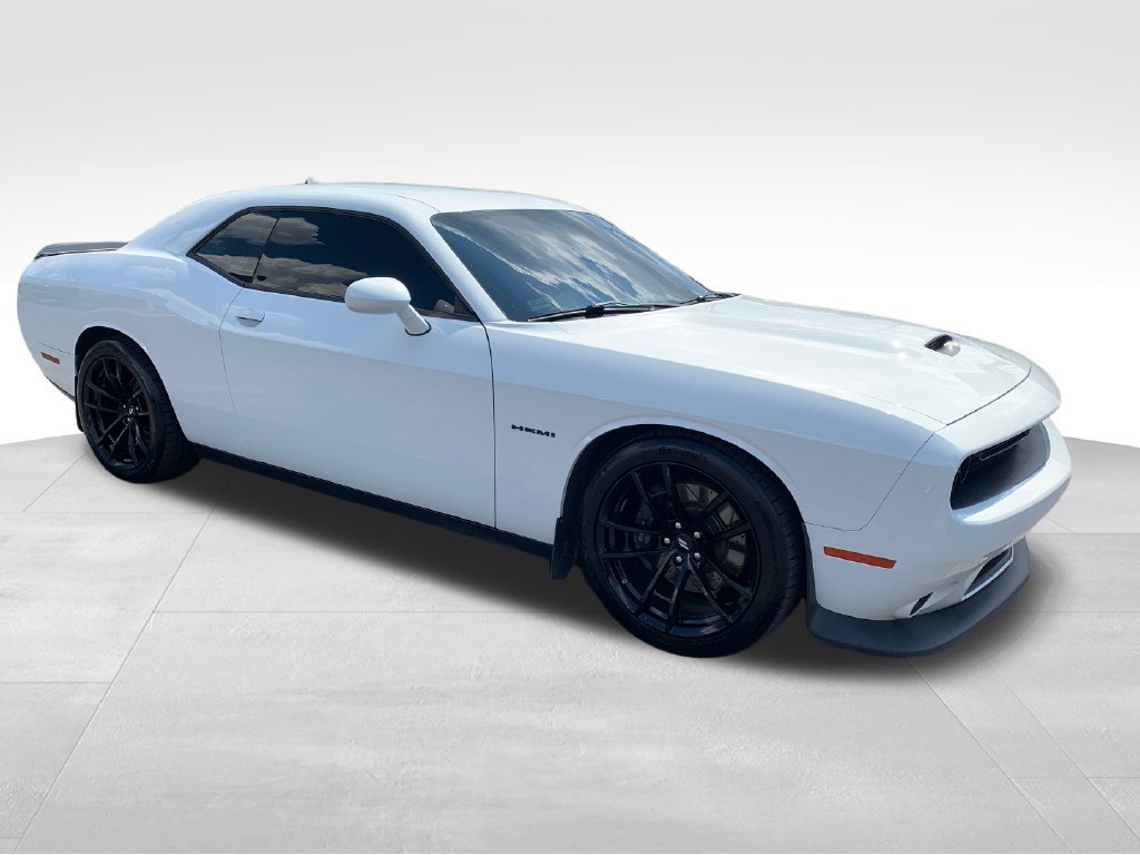 Used 2021 Dodge Challenger R/T w/ Performance Handling Group RWD image 7
