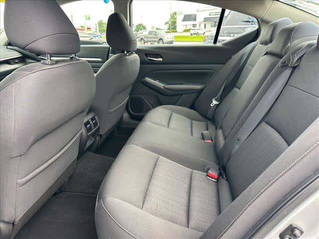 Used 2019 Nissan Altima 2.5 SV FWD image 12