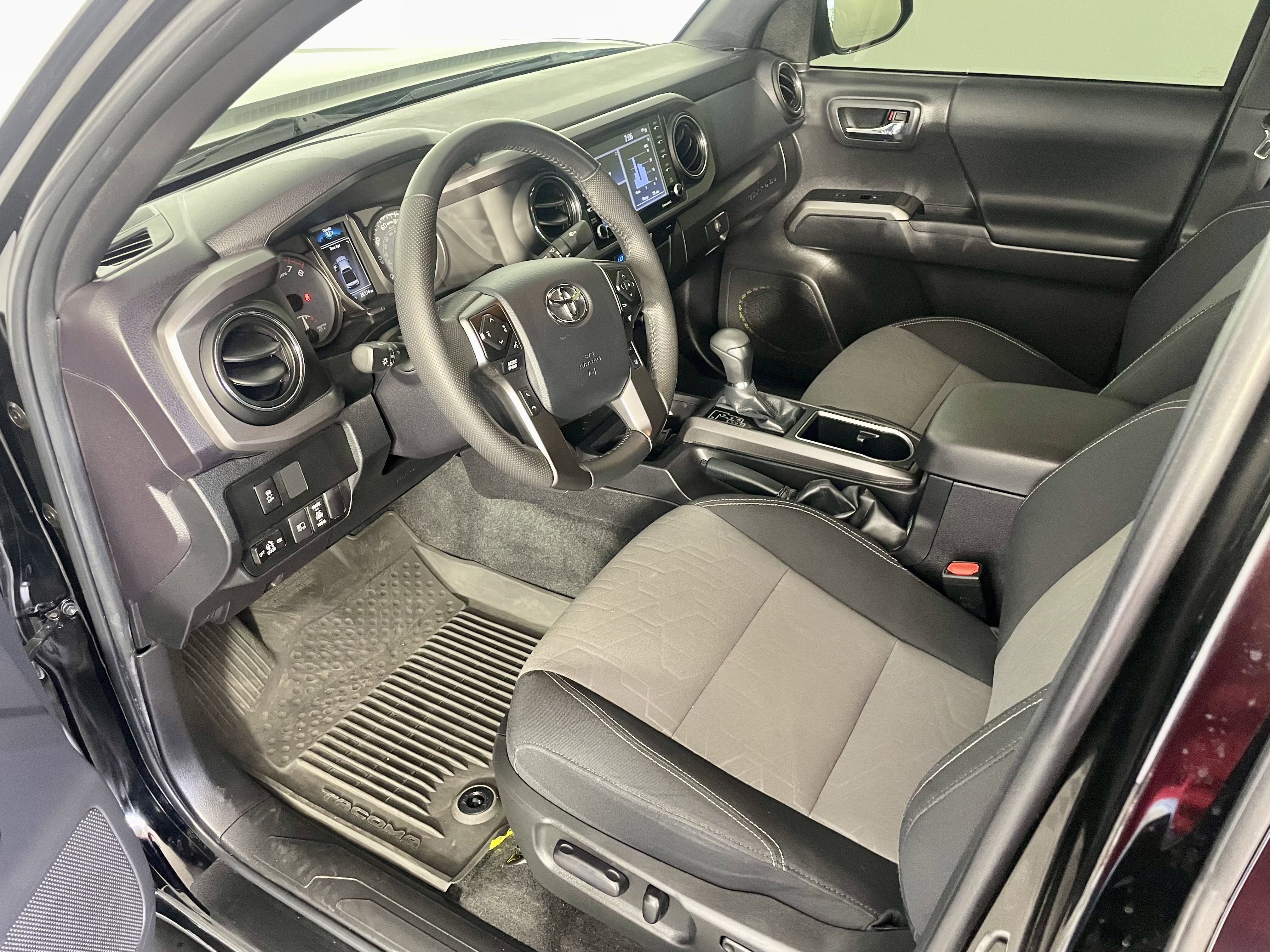 Used 2023 Toyota Tacoma TRD Off-Road AWD/4WD image 10