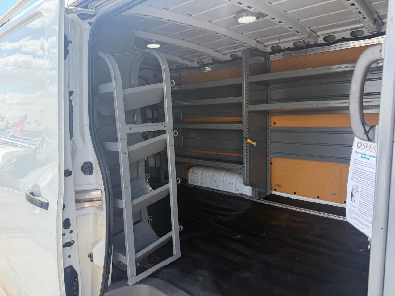 Used 2020 Nissan NV 2500 SV w/ Navigation Package image 20