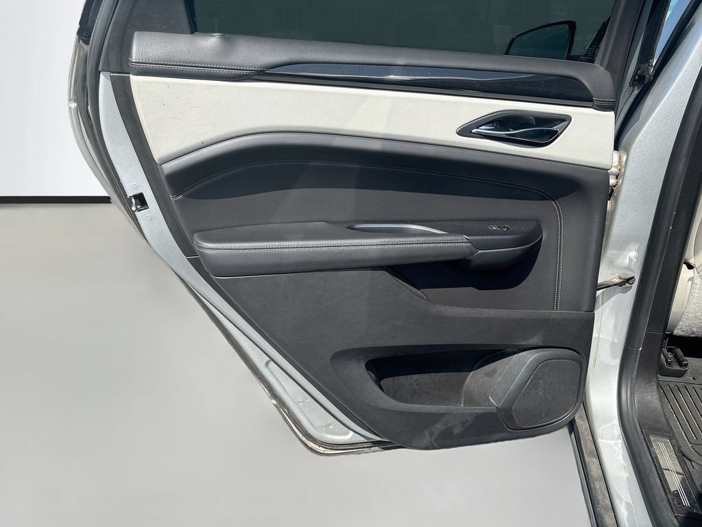 Used 2016 Cadillac SRX Luxury FWD image 15