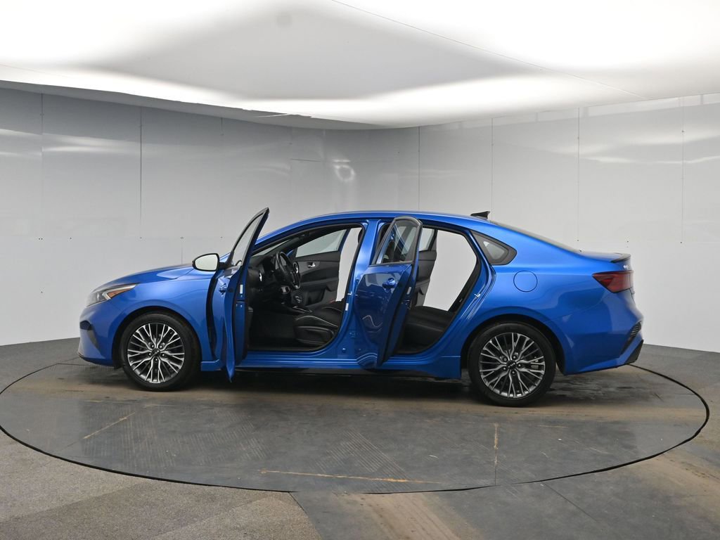 Used 2023 Kia Forte GT-Line w/ GT-Line Technology Package FWD image 50