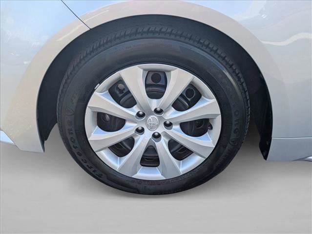 Used 2025 Toyota Corolla LE image 21