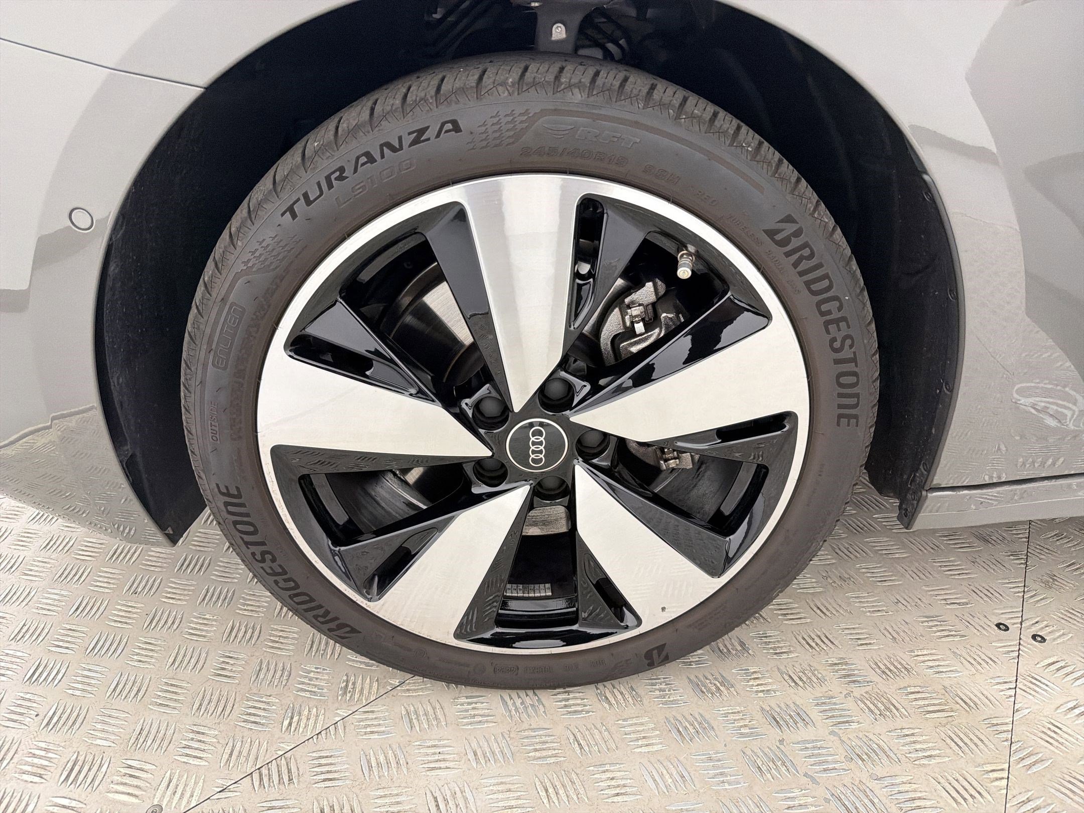 Used 2025 Audi A5 2.0T Premium Plus w/ Premium Plus image 11