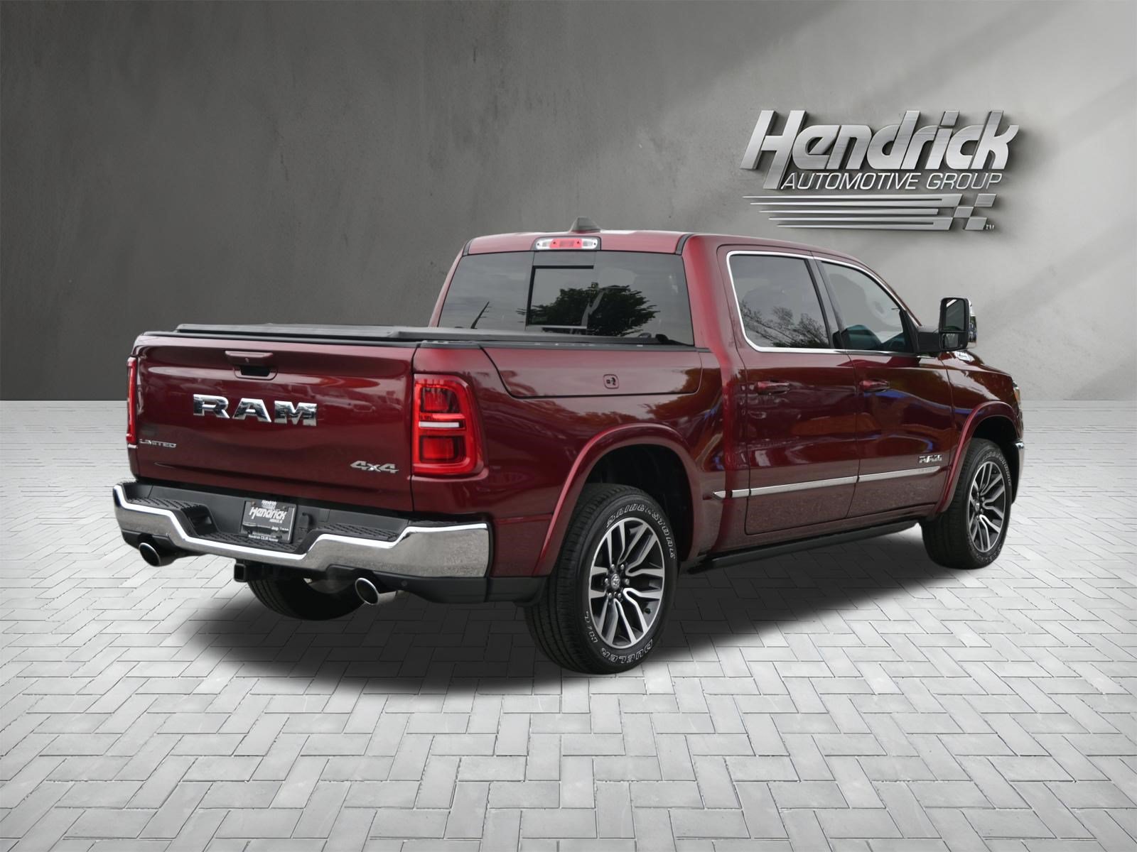 Used 2025 RAM 1500 Limited w/ Trailer Tow Group AWD/4WD image 10