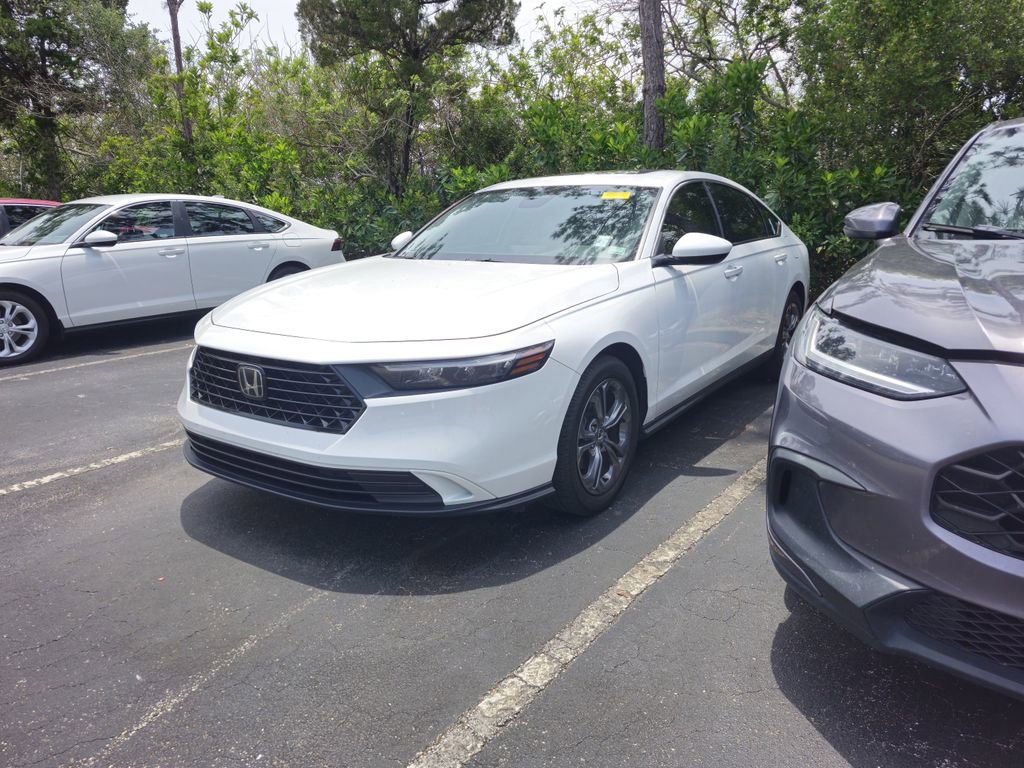 Used 2023 Honda Accord EX image 5