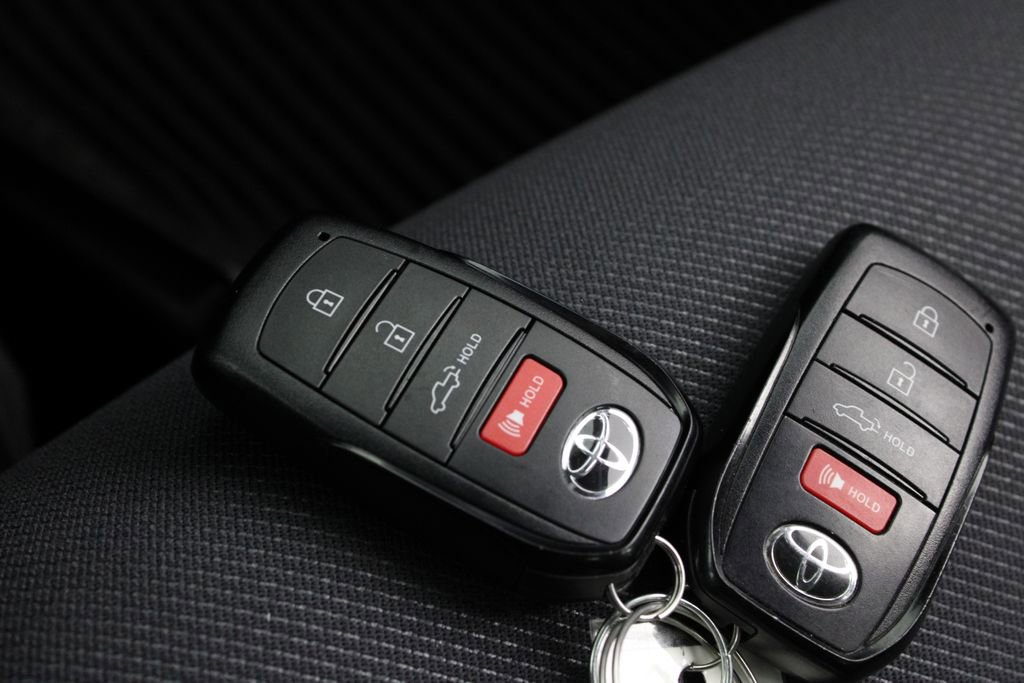 Used 2025 Toyota Tundra SR image 26