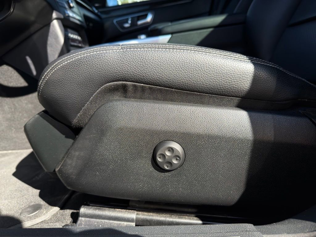 Used 2016 Mercedes-Benz E 350 Sedan image 24