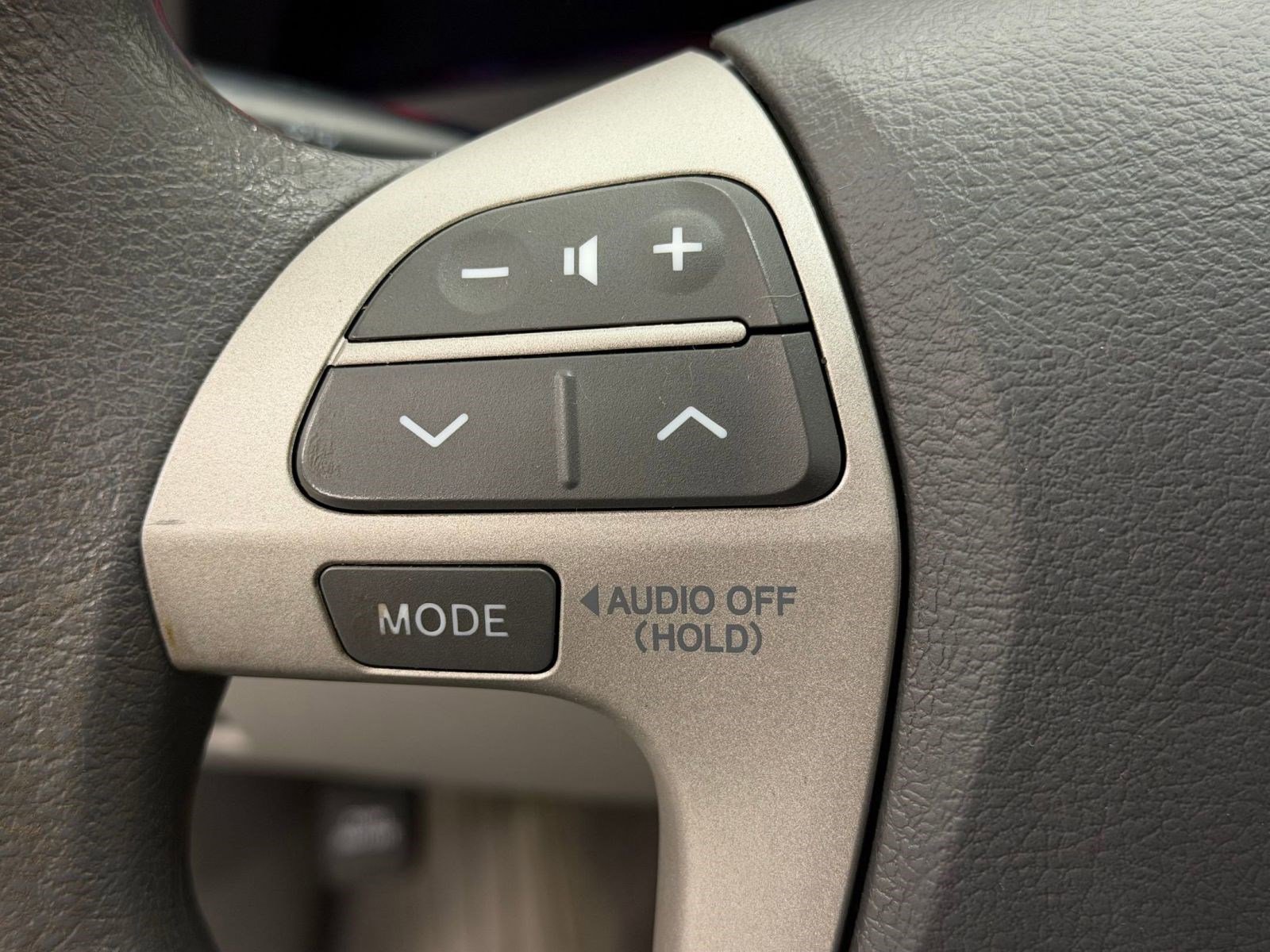 Used 2011 Toyota Camry LE w/ LE Extra-Value Pkg FWD image 14