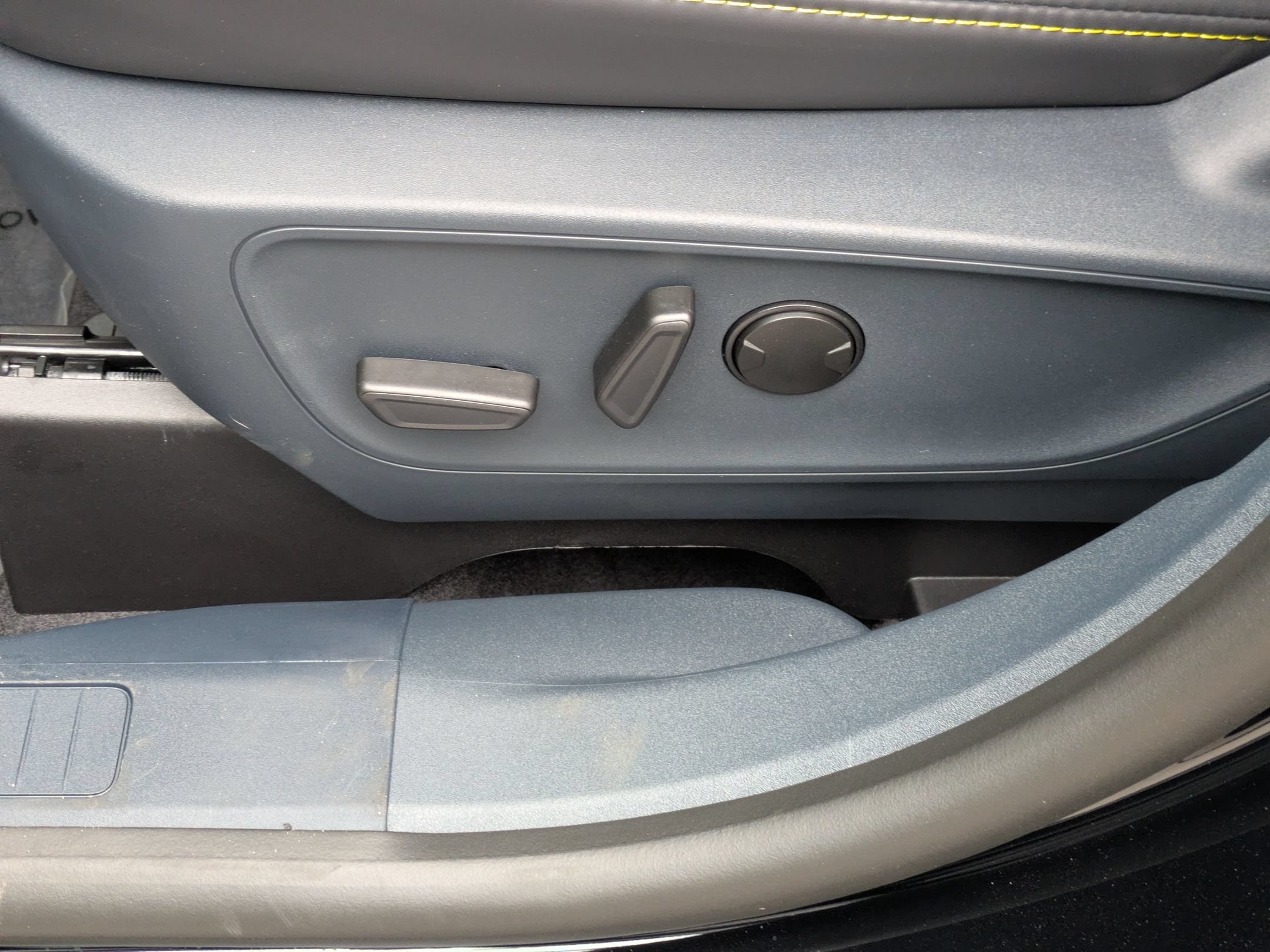 New 2026 Ford Maverick Lobo AWD/4WD image 12