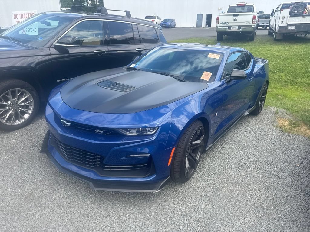 Used 2022 Chevrolet Camaro SS RWD image 3