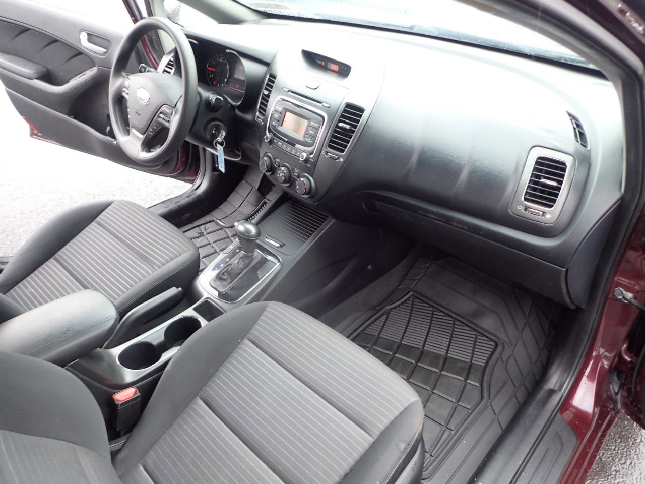 Used 2018 Kia Forte LX FWD image 11