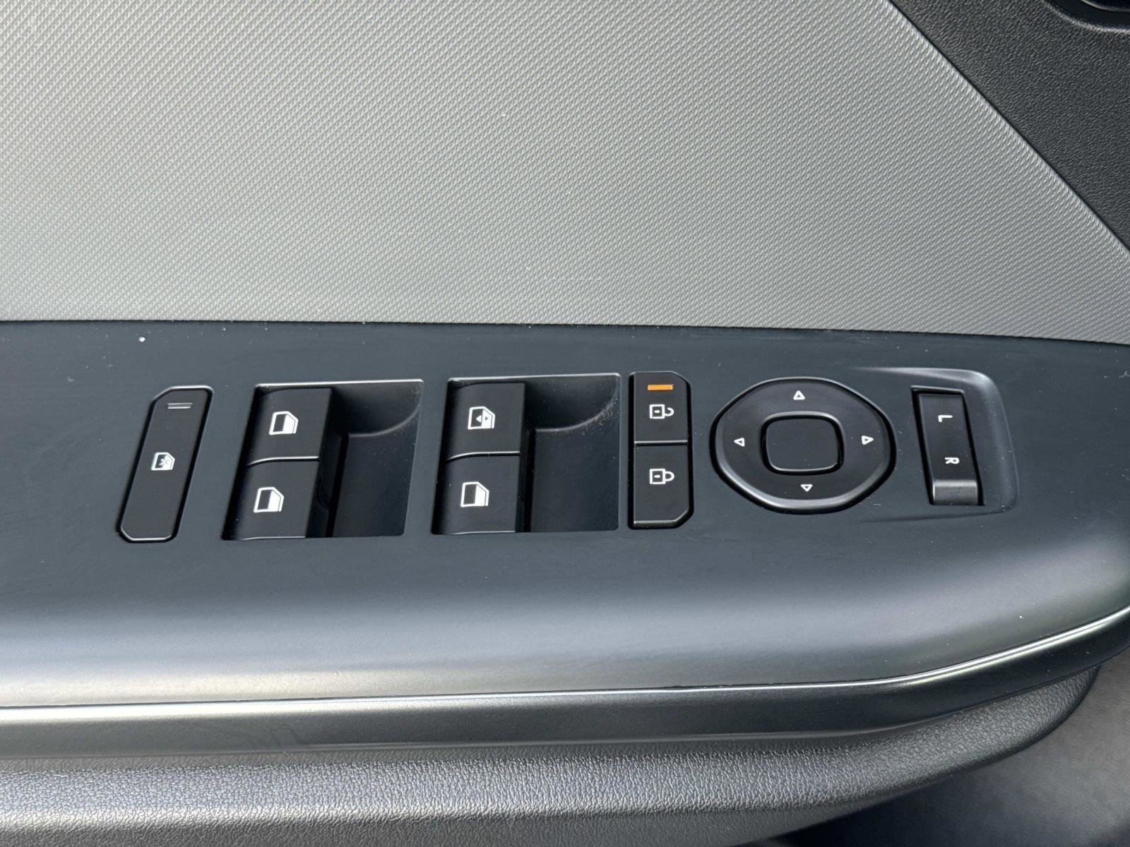 Used 2025 Kia K4 LXS image 16