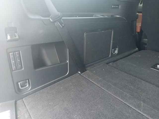 Used 2020 Lincoln Navigator Reserve image 13