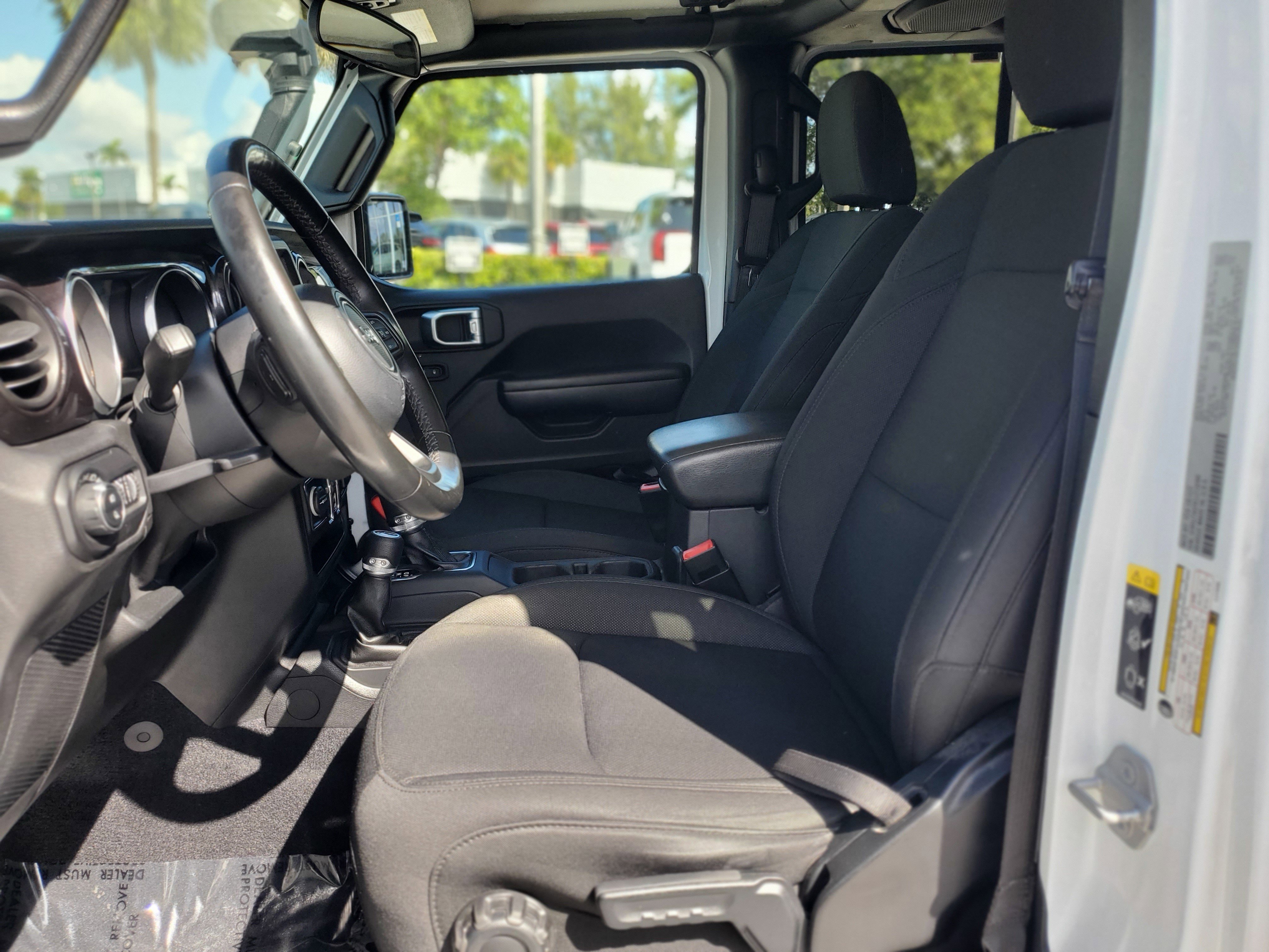 Used 2020 Jeep Gladiator Sport image 11