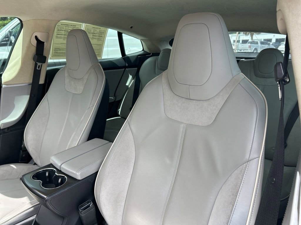 Used 2013 Tesla Model S Performance image 20