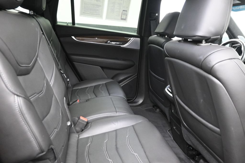 Certified 2025 Cadillac XT6 Premium Luxury w/ Platinum Package AWD/4WD image 10