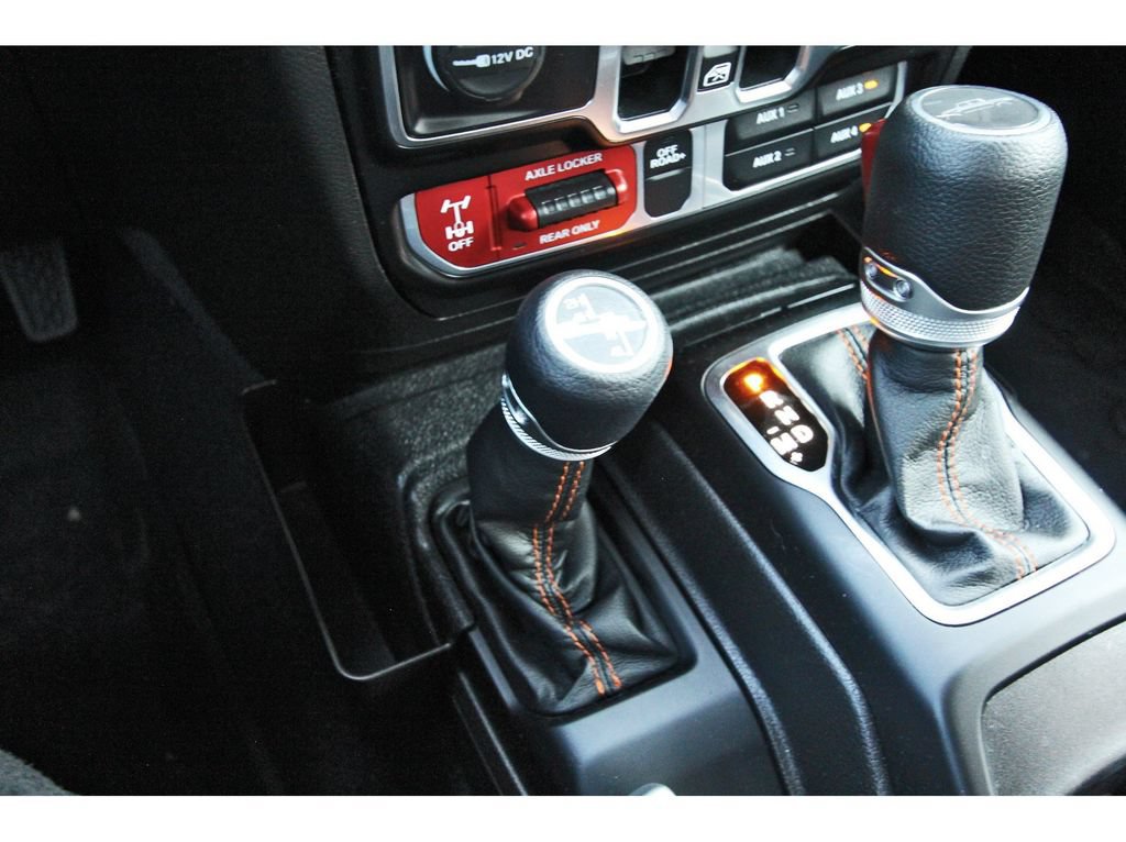Used 2022 Jeep Gladiator Mojave w/ Cold Weather Group AWD/4WD image 30