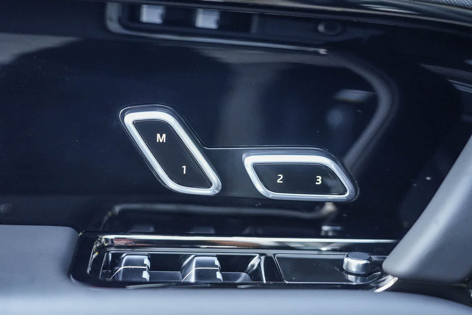 New 2026 Land Rover Range Rover Sport SV AWD/4WD image 21