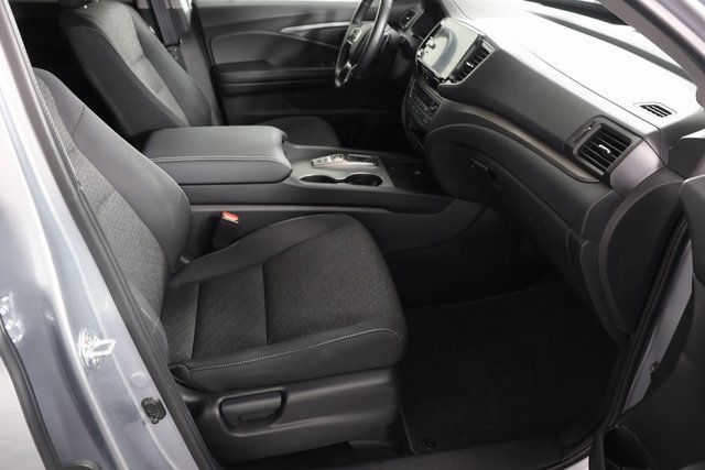 Used 2025 Honda Ridgeline Sport image 21