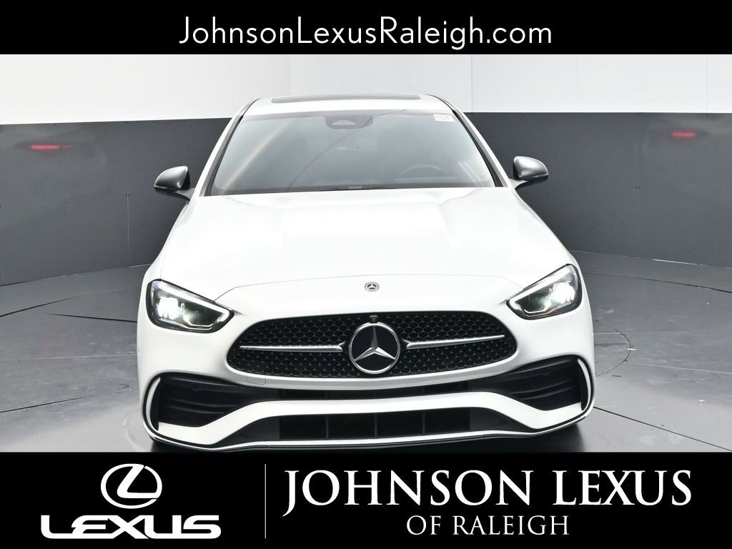 Used 2022 Mercedes-Benz C 300 4MATIC Sedan image 4