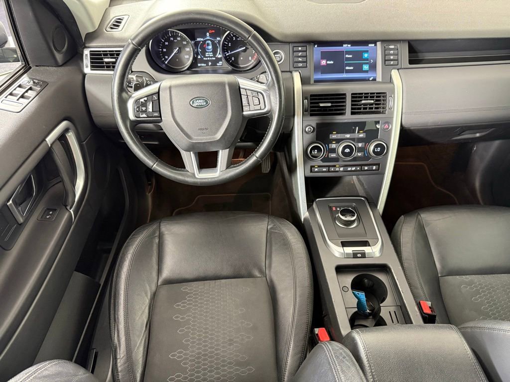 Used 2017 Land Rover Discovery Sport SE AWD/4WD image 8