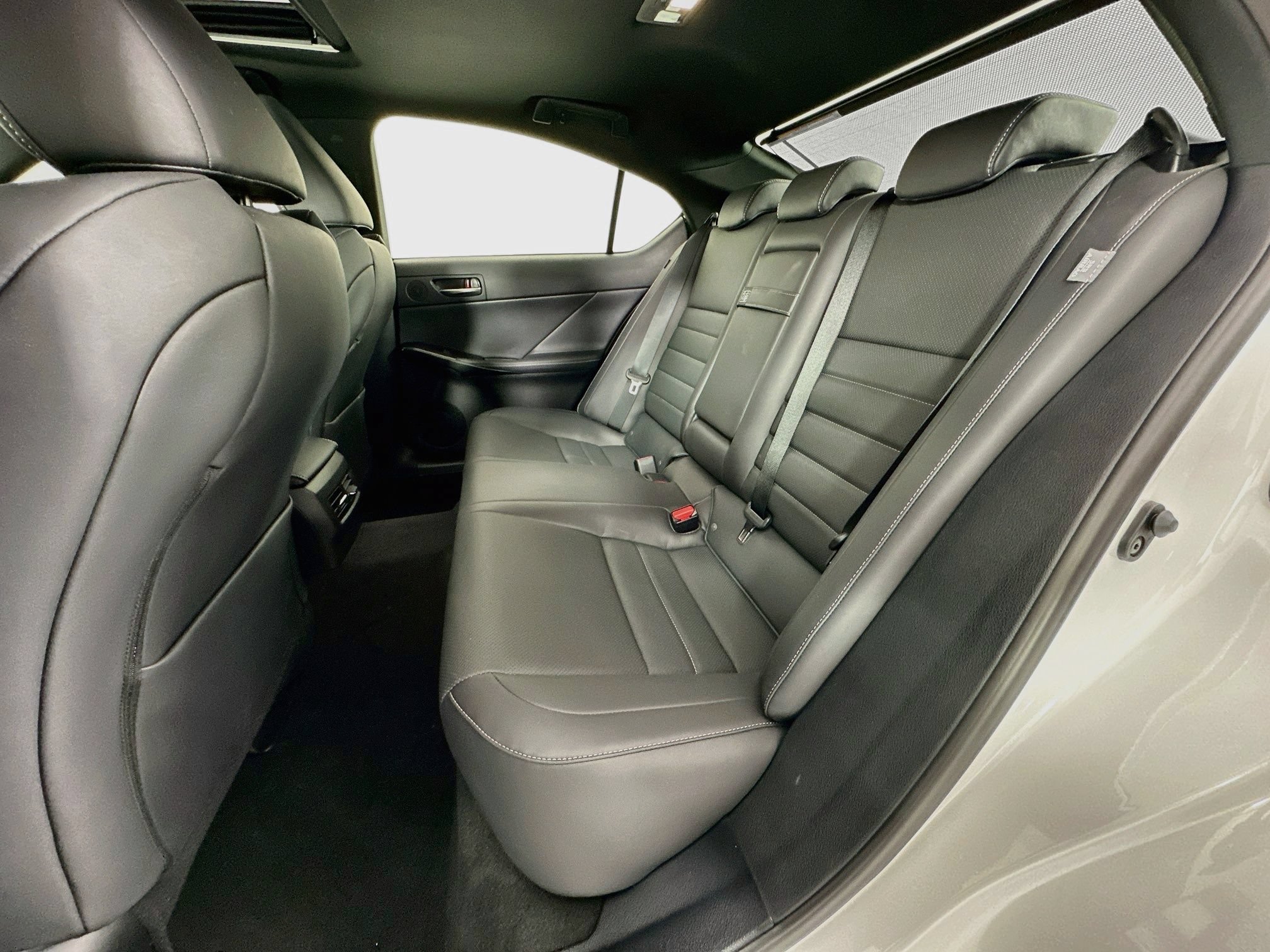 Used 2025 Lexus IS 500 w/ Accessory Package 2 RWD image 23