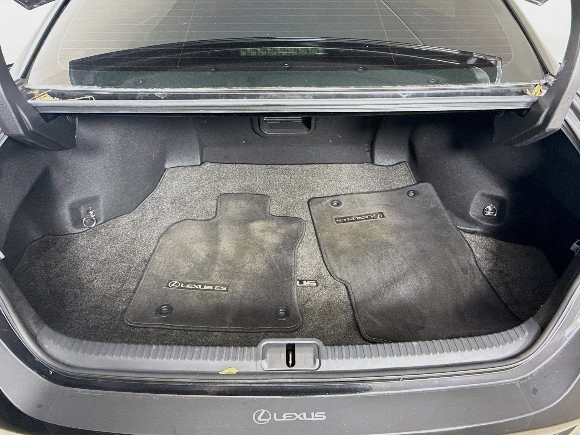 Used 2019 Lexus ES 350 image 32