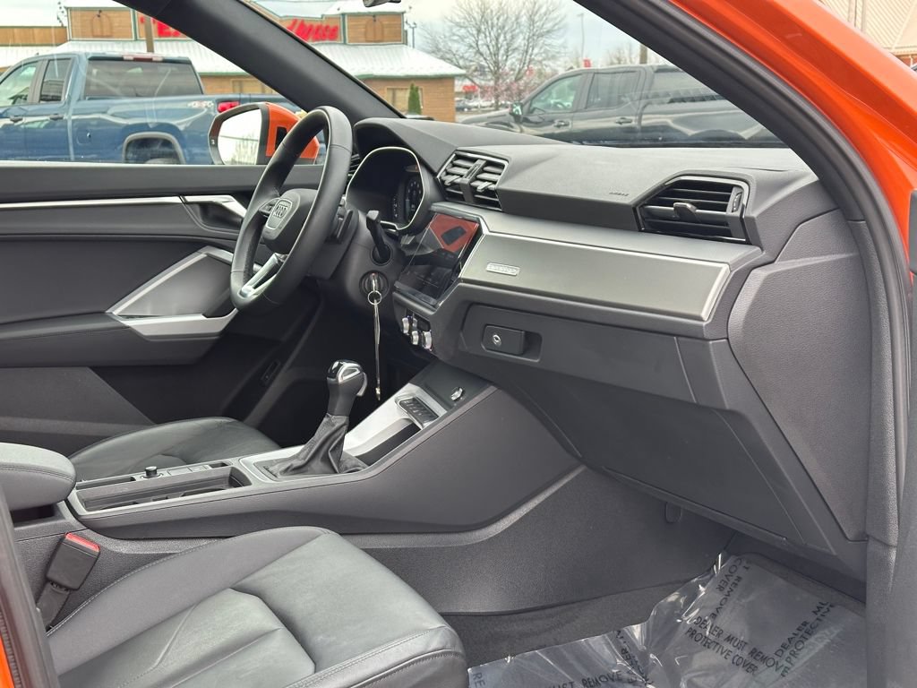 Used 2025 Audi Q3 2.0T Premium AWD/4WD image 21