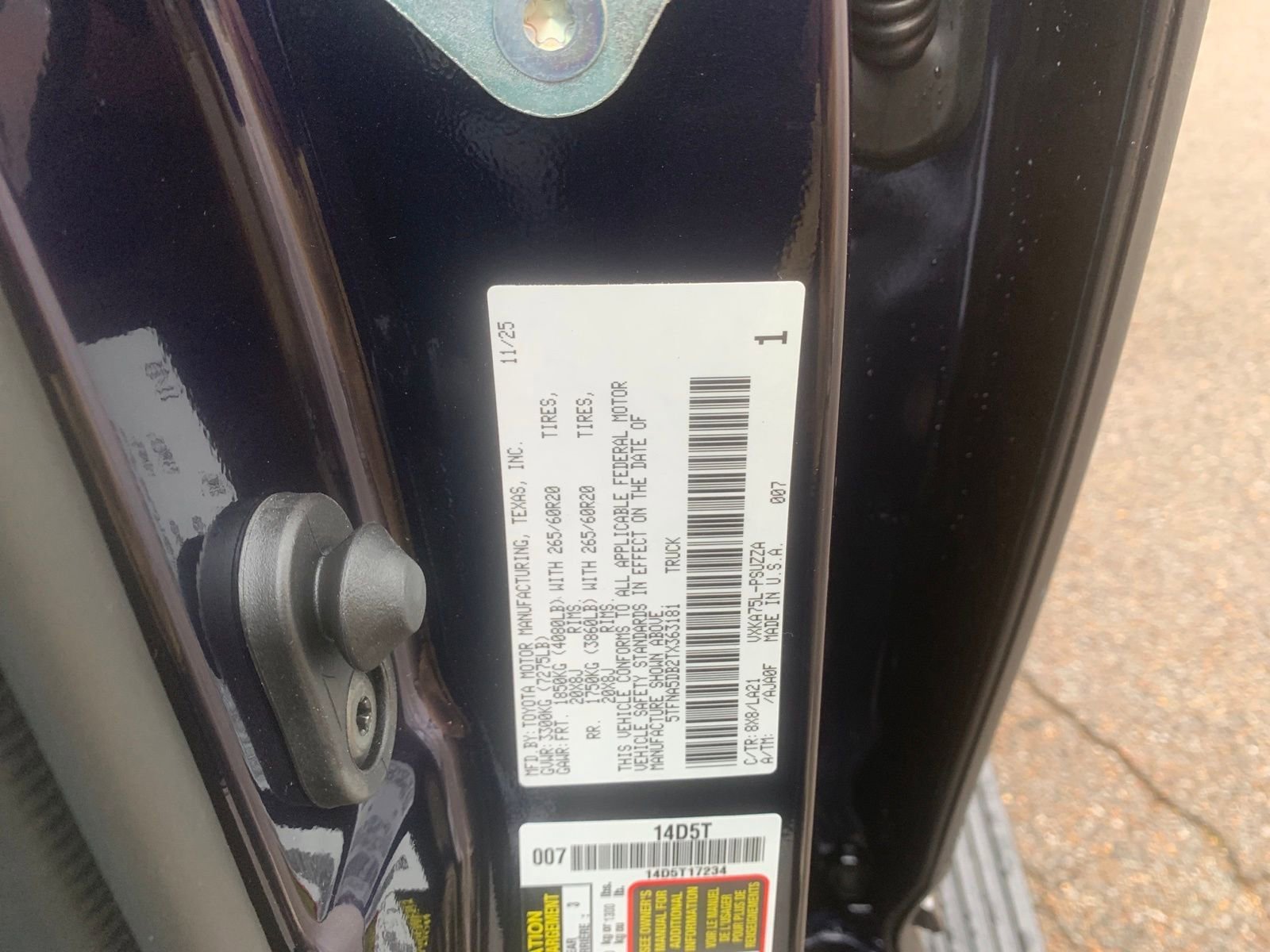 New 2026 Toyota Tundra Platinum image 32