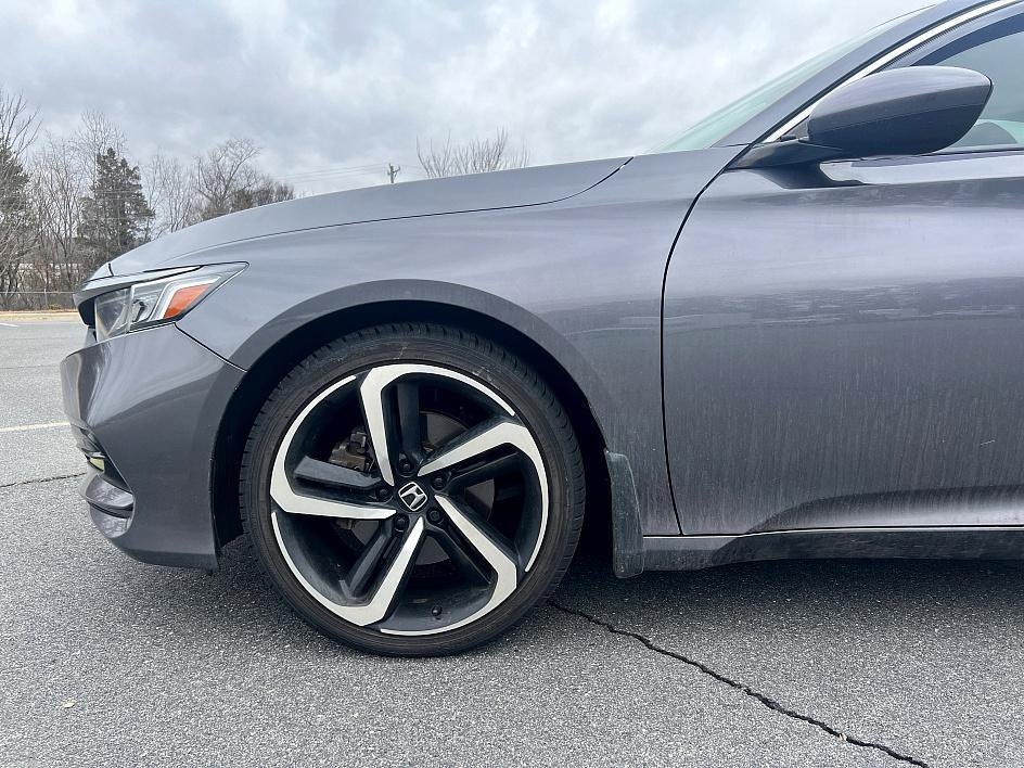 Used 2019 Honda Accord Sport image 12