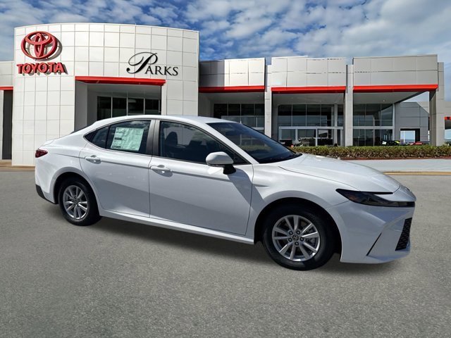 New 2026 Toyota Camry LE image 1