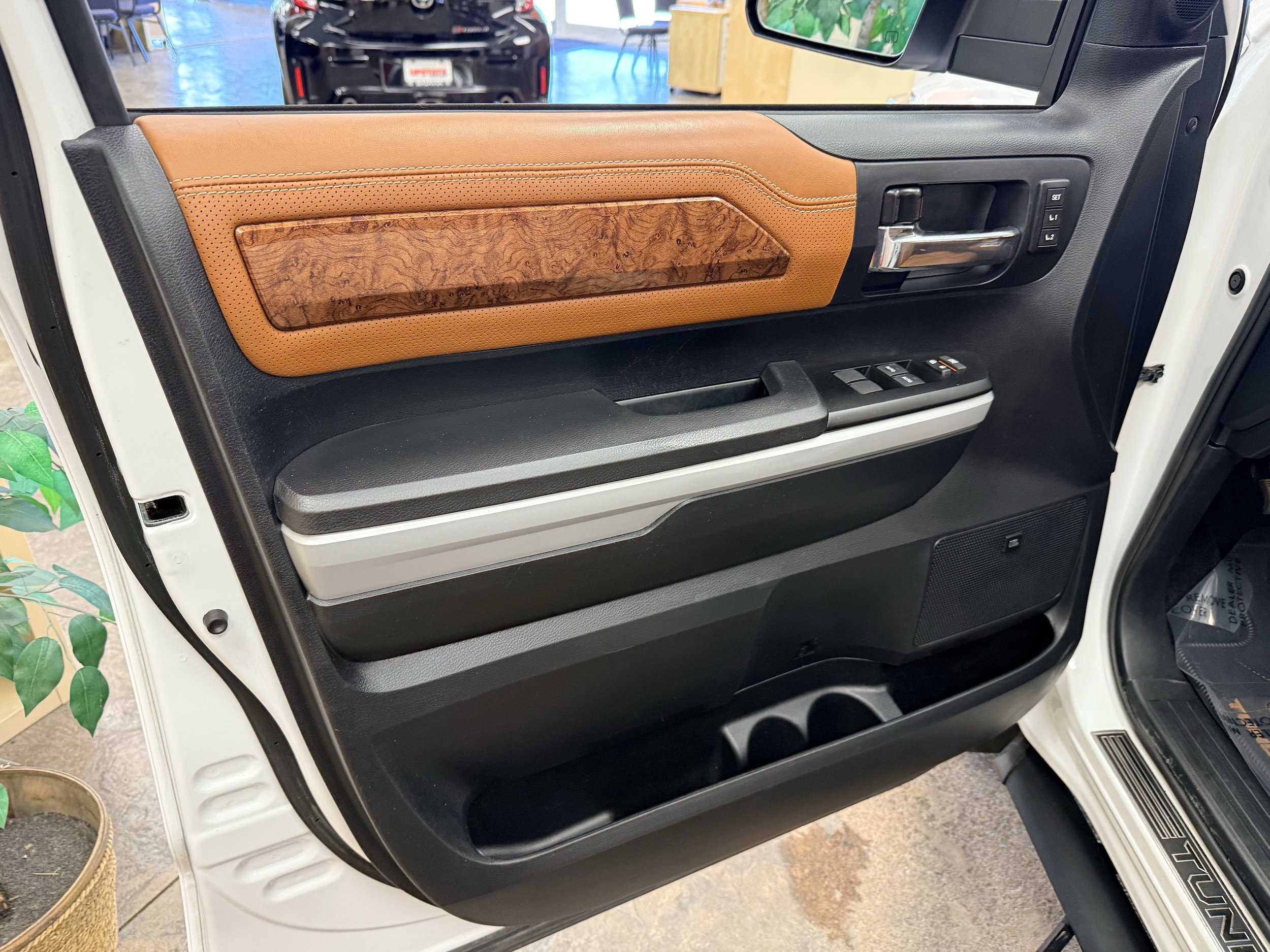 Used 2019 Toyota Tundra 1794 Edition AWD/4WD image 12