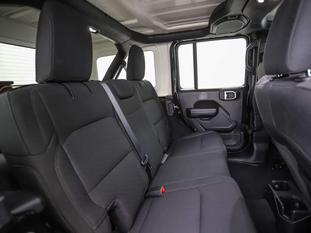 Used 2021 Jeep Wrangler Unlimited Sport AWD/4WD image 26
