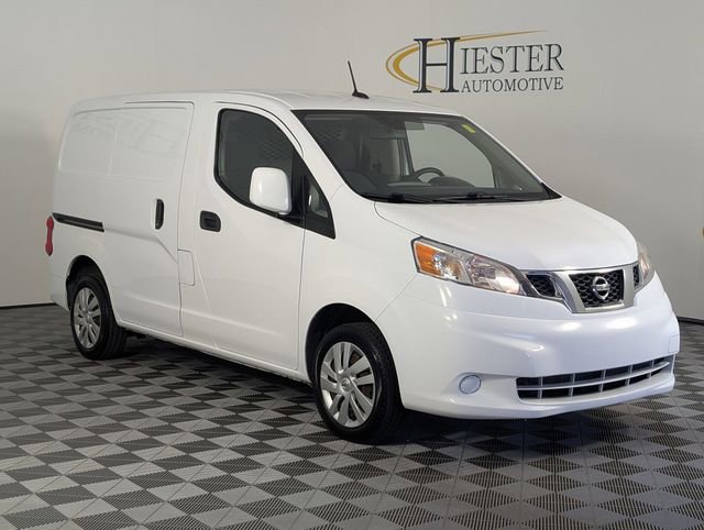 Used 2020 Nissan NV200 SV w/ Back Door Glass Package FWD image 2