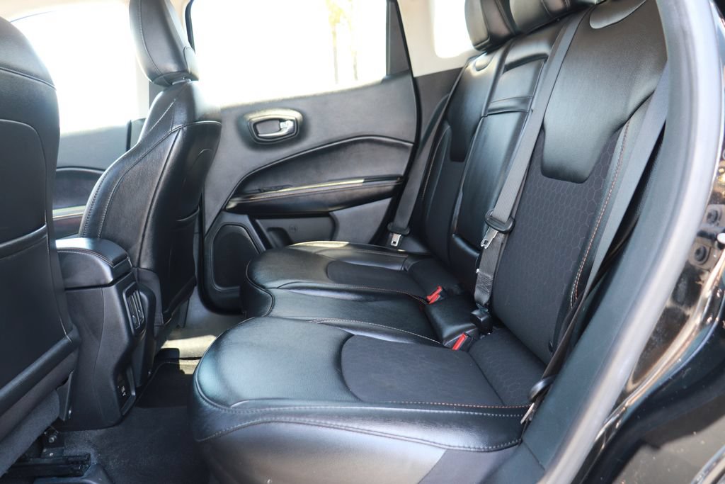 Used 2020 Jeep Compass Latitude FWD image 13