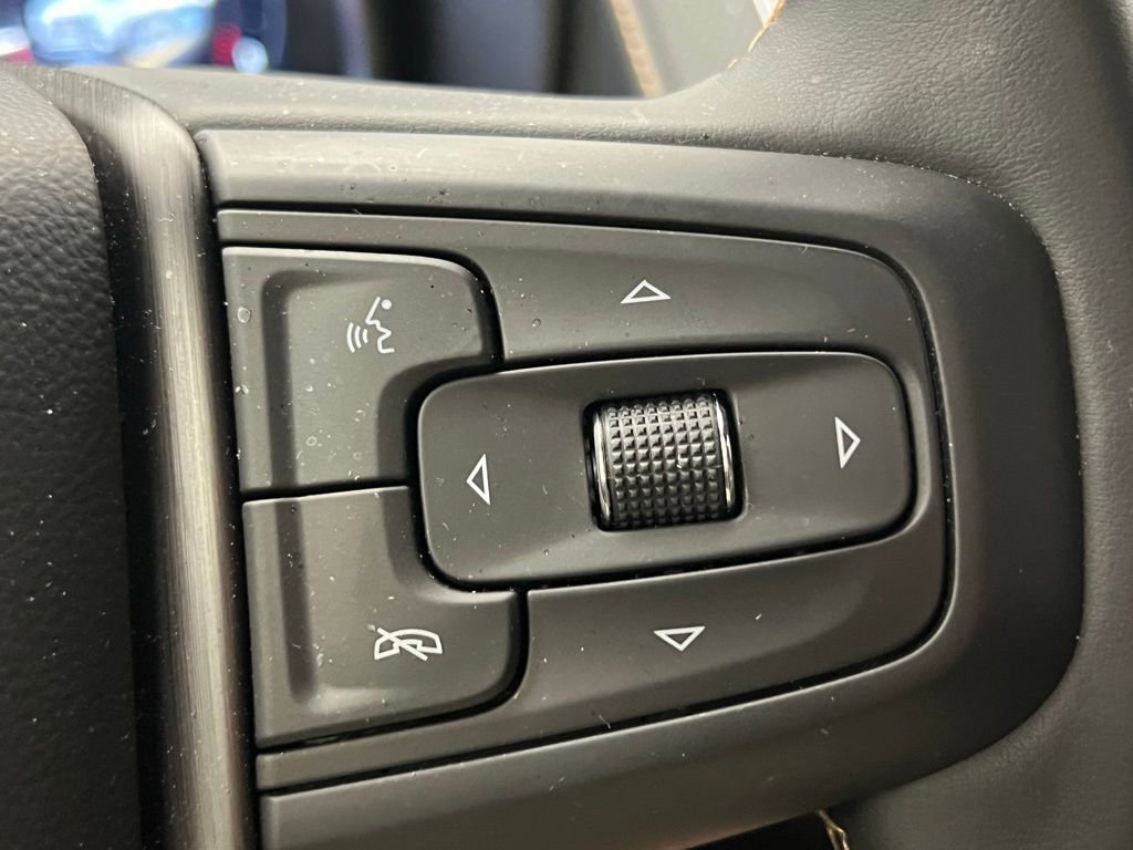 Used 2024 GMC Yukon AT4 w/ Technology Package image 20