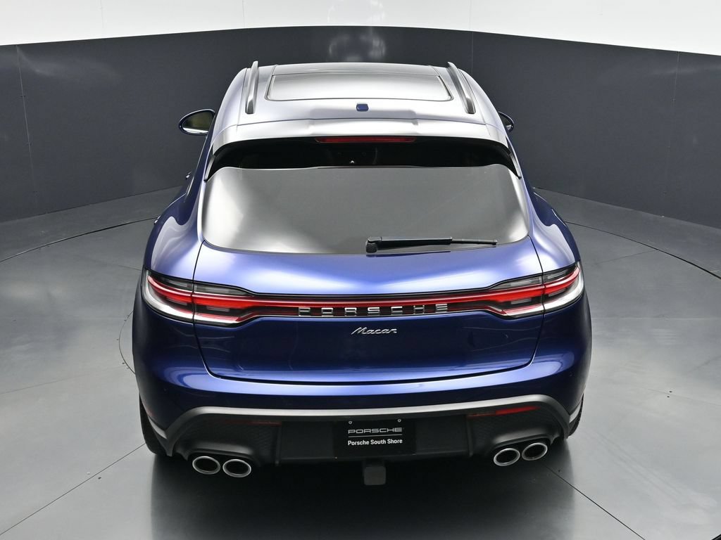 Used 2024 Porsche Macan AWD/4WD image 17