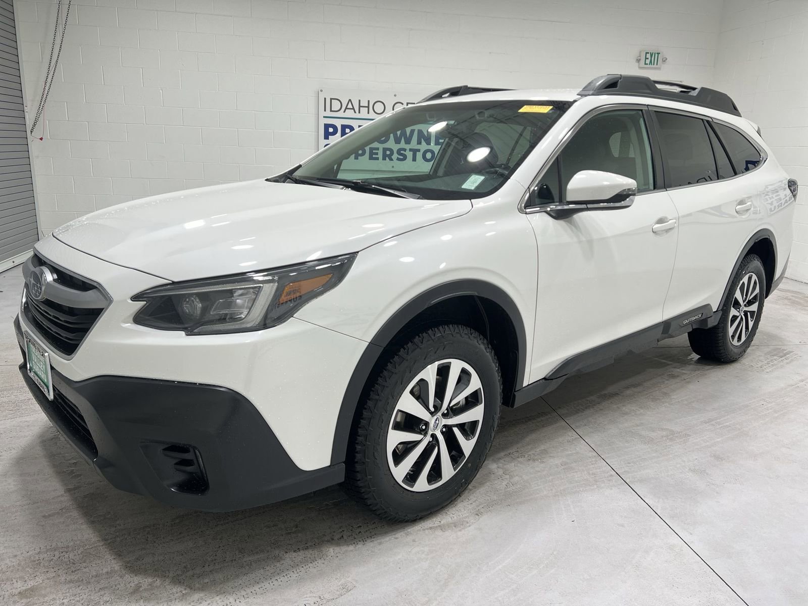 Used 2022 Subaru Outback Premium image 4