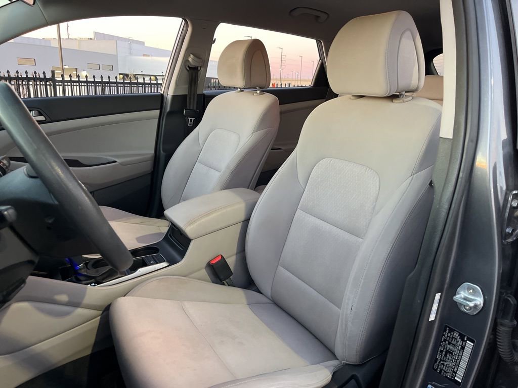 Used 2018 Hyundai Tucson SE w/ Cargo Package image 24