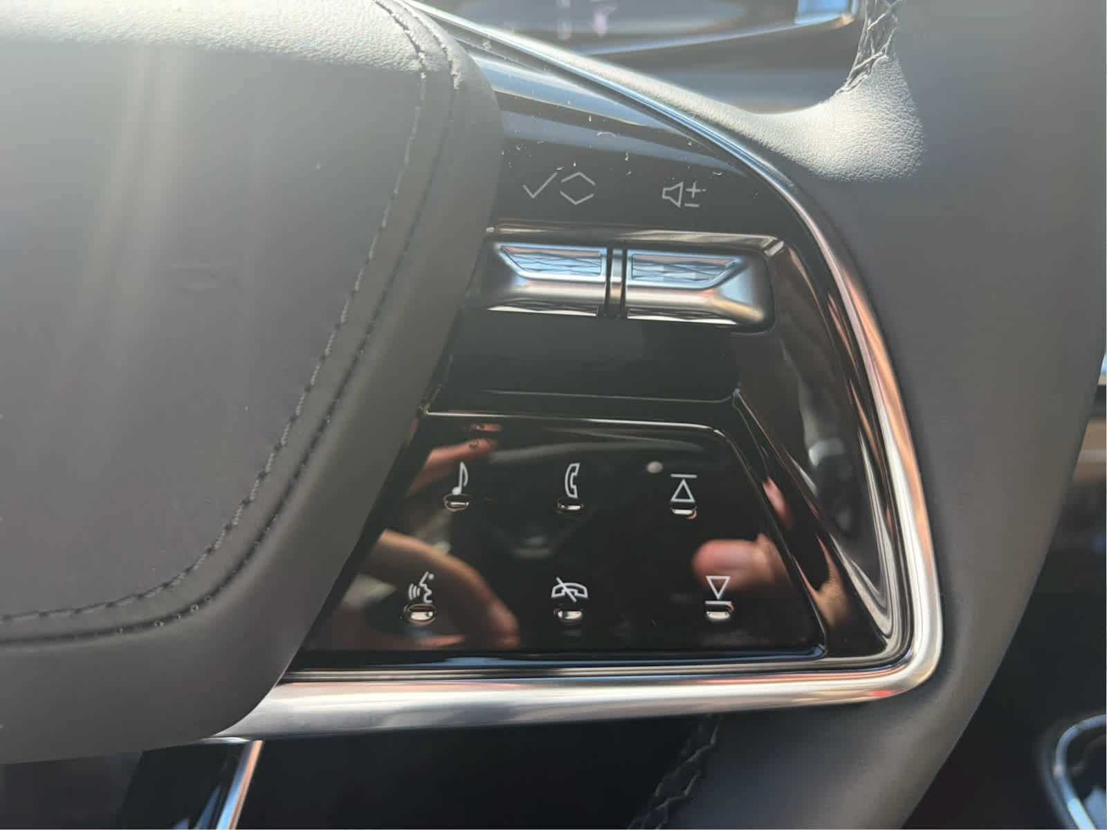 Certified 2026 Cadillac Lyriq Signature Luxury w/ Nappa Leather Package AWD/4WD image 13