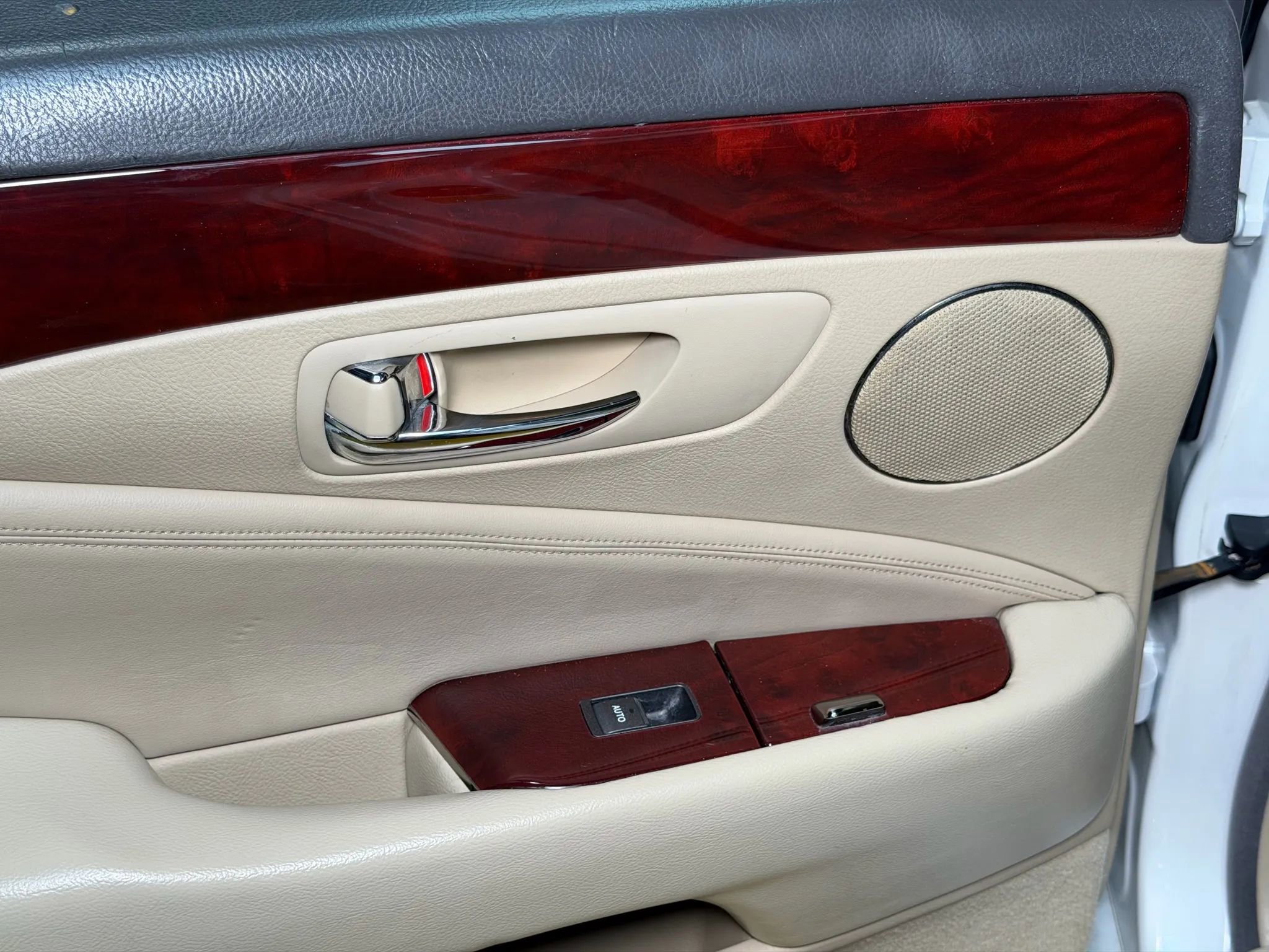 Used 2009 Lexus LS 460 AWD w/ Comfort Seating Pkg image 20