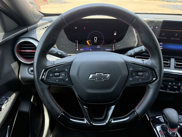 Certified 2024 Chevrolet Trax RS w/ Sunroof Package FWD image 14