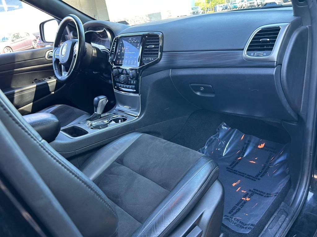 Used 2021 Jeep Grand Cherokee Laredo X AWD/4WD image 29