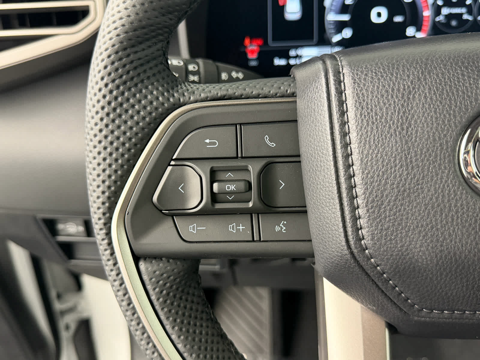 New 2026 Toyota Sequoia Limited w/ Tow Technology Package AWD/4WD image 22