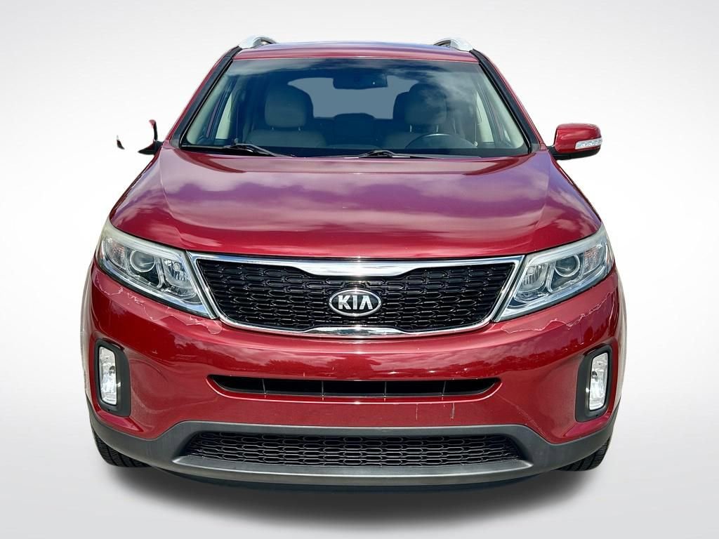 Used 2015 Kia Sorento LX image 2