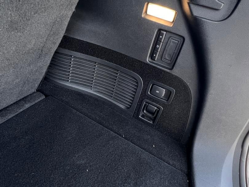 Used 2023 Lincoln Aviator Reserve w/ Equipment Group 201A image 25