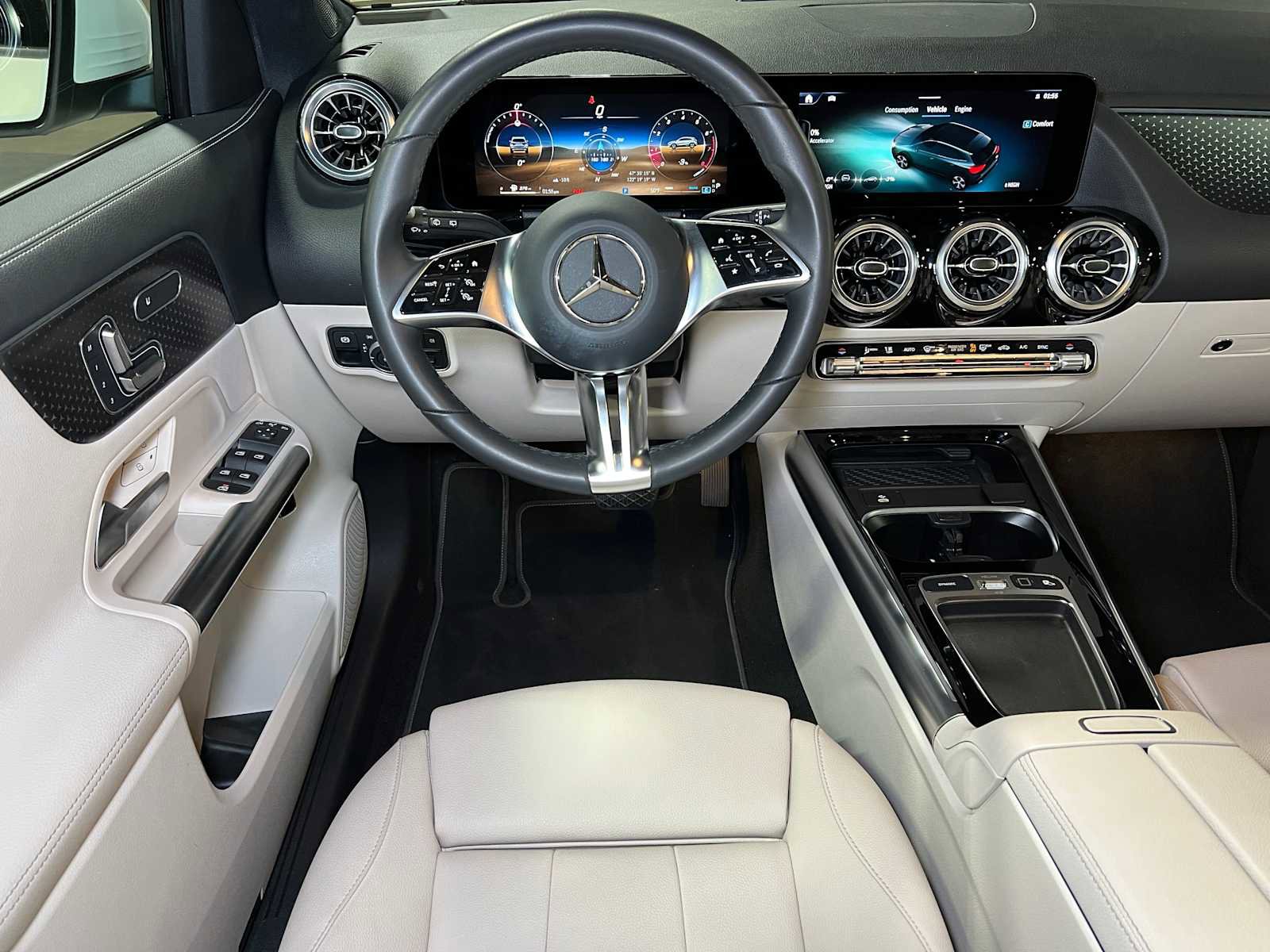 Certified 2025 Mercedes-Benz GLA 250 4MATIC image 39