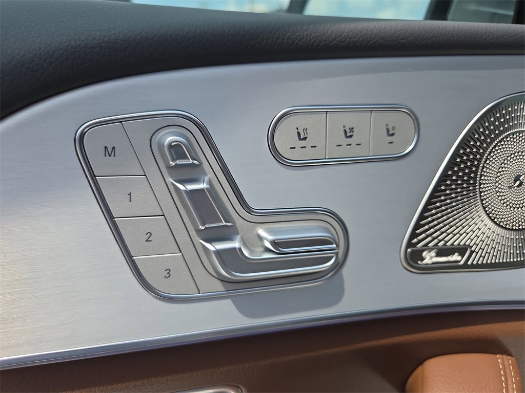 New 2025 Mercedes-Benz GLS 450 4MATIC image 11