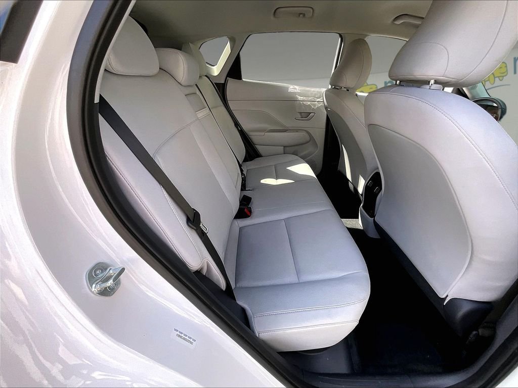 Used 2025 Hyundai Kona SEL AWD/4WD image 16